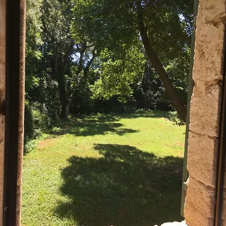 Σπίτι διακοπών Uzes, Loft Dans Moulin Independant 18e Siecle En Bord De Riviere Piscine Privee 15x3 *