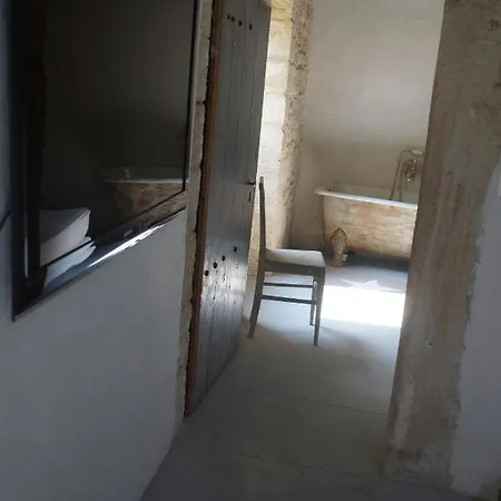 Uzes, Loft Dans Moulin Independant 18e Siecle En Bord De Riviere Piscine Privee 15x3 Hébergement de vacances Uzès