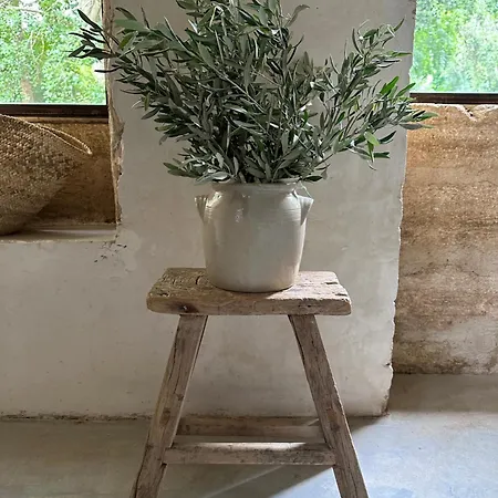 Hébergement de vacances Uzes, Loft Dans Moulin Independant 18e Siecle En Bord De Riviere Piscine Privee 15x3